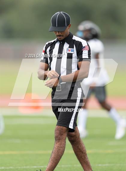 Thumbnail 3 in Cypress Ranch vs New Caney (B teams) photogallery.