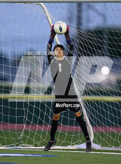Thumbnail 2 in Rivera vs Lee (UIL 6A Region 4 Semifinal) photogallery.