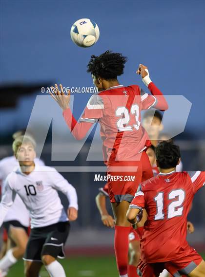 Thumbnail 2 in Rivera vs Lee (UIL 6A Region 4 Semifinal) photogallery.