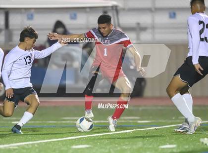 Thumbnail 2 in Rivera vs Lee (UIL 6A Region 4 Semifinal) photogallery.