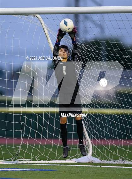 Thumbnail 2 in Rivera vs Lee (UIL 6A Region 4 Semifinal) photogallery.
