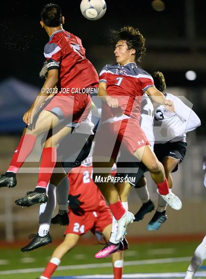 Thumbnail 3 in Rivera vs Lee (UIL 6A Region 4 Semifinal) photogallery.