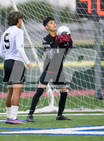 Thumbnail 2 in Rivera vs Lee (UIL 6A Region 4 Semifinal) photogallery.