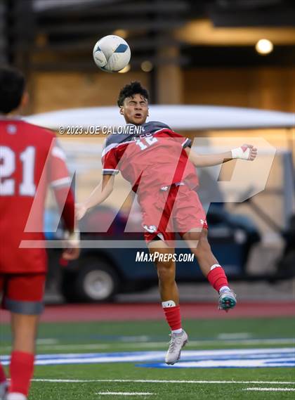 Thumbnail 2 in Rivera vs Lee (UIL 6A Region 4 Semifinal) photogallery.
