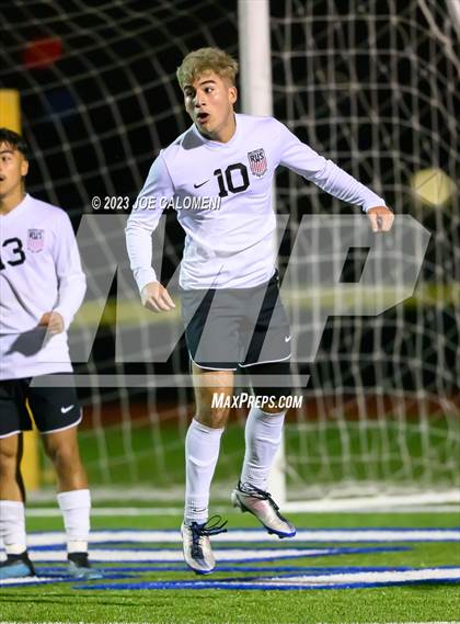 Thumbnail 1 in Rivera vs Lee (UIL 6A Region 4 Semifinal) photogallery.