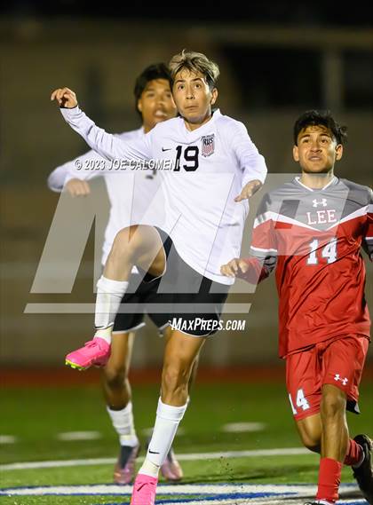 Thumbnail 3 in Rivera vs Lee (UIL 6A Region 4 Semifinal) photogallery.
