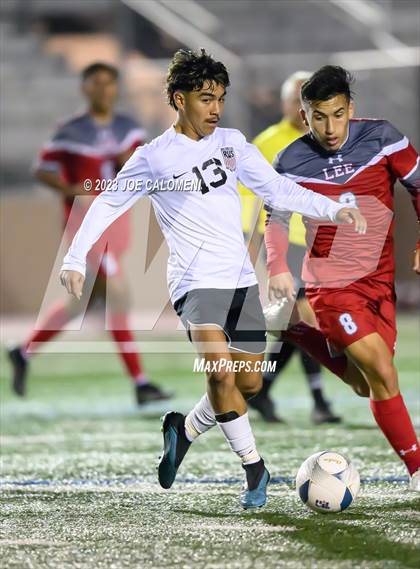 Thumbnail 3 in Rivera vs Lee (UIL 6A Region 4 Semifinal) photogallery.