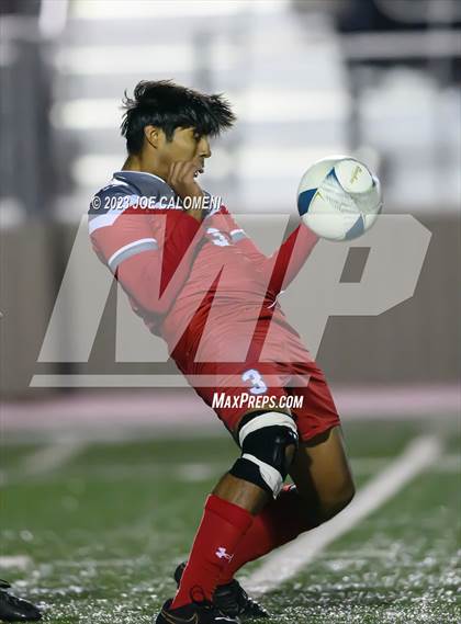 Thumbnail 2 in Rivera vs Lee (UIL 6A Region 4 Semifinal) photogallery.