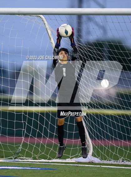 Thumbnail 3 in Rivera vs Lee (UIL 6A Region 4 Semifinal) photogallery.