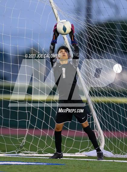 Thumbnail 3 in Rivera vs Lee (UIL 6A Region 4 Semifinal) photogallery.