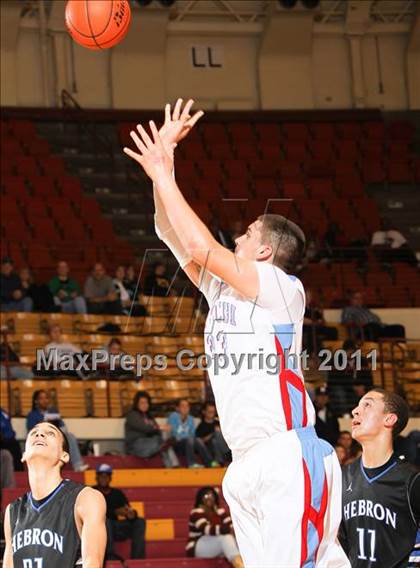 Thumbnail 3 in Hirschi vs. Hebron (Fantasy of Lights) photogallery.