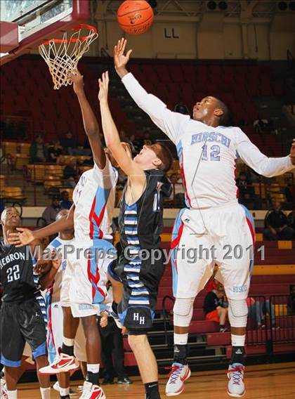 Thumbnail 2 in Hirschi vs. Hebron (Fantasy of Lights) photogallery.