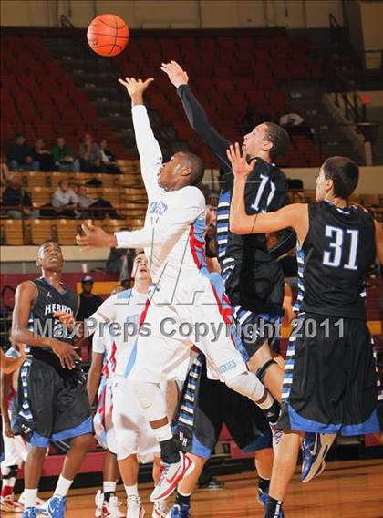 Thumbnail 3 in Hirschi vs. Hebron (Fantasy of Lights) photogallery.