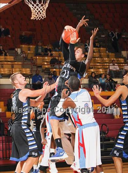 Thumbnail 2 in Hirschi vs. Hebron (Fantasy of Lights) photogallery.