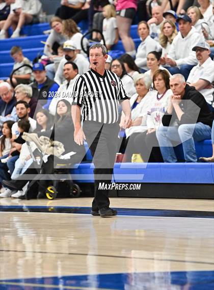 Thumbnail 1 in  Loveland Classical vs Denver Christian (CHSAA 2A Sweet 16) photogallery.