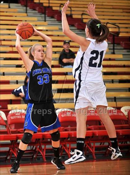 Thumbnail 1 in Dana Hills vs. St. Paul (Nike Extravaganza) photogallery.