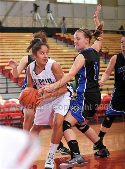 Thumbnail 3 in Dana Hills vs. St. Paul (Nike Extravaganza) photogallery.