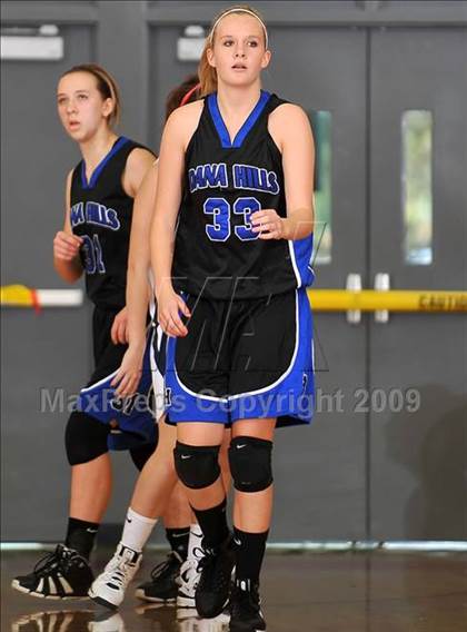 Thumbnail 2 in Dana Hills vs. St. Paul (Nike Extravaganza) photogallery.