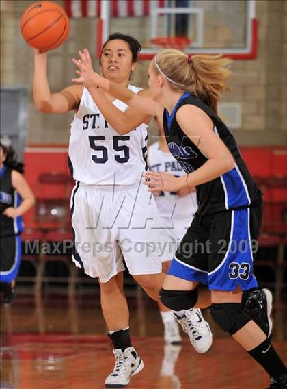 Thumbnail 1 in Dana Hills vs. St. Paul (Nike Extravaganza) photogallery.