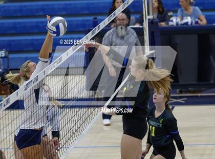 Thumbnail 2 in Lovett vs. St. Vincent's (GHSA Private Quarterfinal) photogallery.
