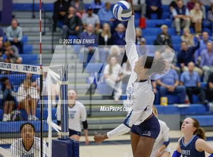 Thumbnail 2 in Lovett vs. St. Vincent's (GHSA Private Quarterfinal) photogallery.