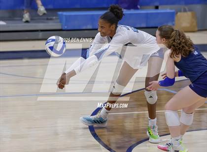 Thumbnail 3 in Lovett vs. St. Vincent's (GHSA Private Quarterfinal) photogallery.