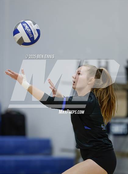 Thumbnail 3 in Lovett vs. St. Vincent's (GHSA Private Quarterfinal) photogallery.