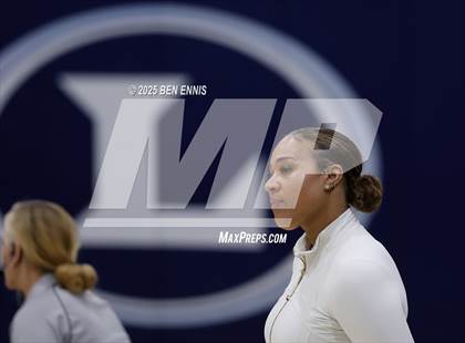 Thumbnail 2 in Lovett vs. St. Vincent's (GHSA Private Quarterfinal) photogallery.