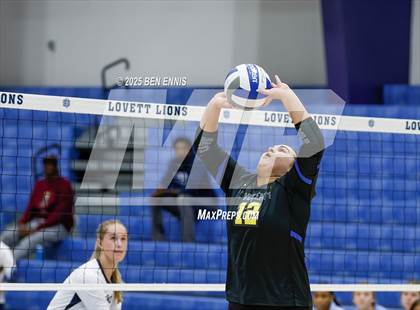 Thumbnail 3 in Lovett vs. St. Vincent's (GHSA Private Quarterfinal) photogallery.