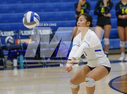 Thumbnail 2 in Lovett vs. St. Vincent's (GHSA Private Quarterfinal) photogallery.