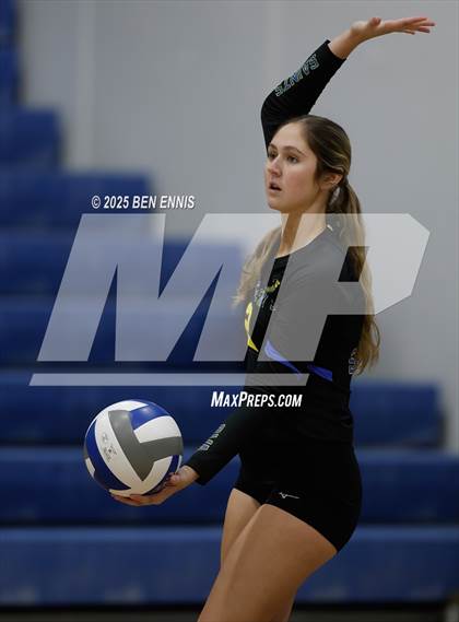 Thumbnail 3 in Lovett vs. St. Vincent's (GHSA Private Quarterfinal) photogallery.
