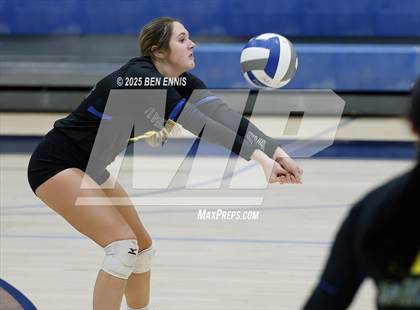 Thumbnail 3 in Lovett vs. St. Vincent's (GHSA Private Quarterfinal) photogallery.