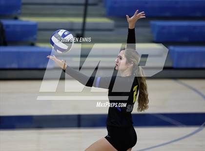Thumbnail 2 in Lovett vs. St. Vincent's (GHSA Private Quarterfinal) photogallery.