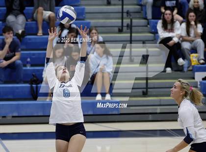 Thumbnail 2 in Lovett vs. St. Vincent's (GHSA Private Quarterfinal) photogallery.