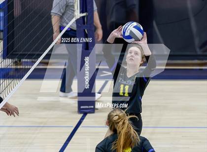Thumbnail 2 in Lovett vs. St. Vincent's (GHSA Private Quarterfinal) photogallery.