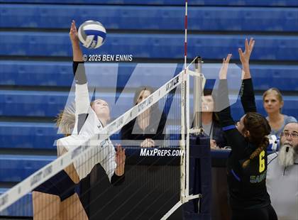 Thumbnail 2 in Lovett vs. St. Vincent's (GHSA Private Quarterfinal) photogallery.