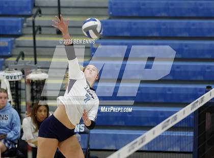 Thumbnail 3 in Lovett vs. St. Vincent's (GHSA Private Quarterfinal) photogallery.