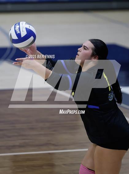 Thumbnail 2 in Lovett vs. St. Vincent's (GHSA Private Quarterfinal) photogallery.