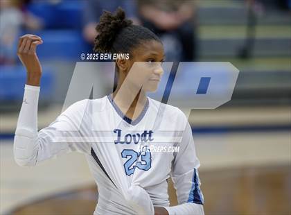 Thumbnail 3 in Lovett vs. St. Vincent's (GHSA Private Quarterfinal) photogallery.