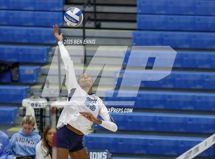 Thumbnail 2 in Lovett vs. St. Vincent's (GHSA Private Quarterfinal) photogallery.