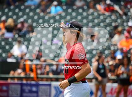Thumbnail 2 in New Home vs. Centerville (UIL Baseball 2A D1 Final) photogallery.