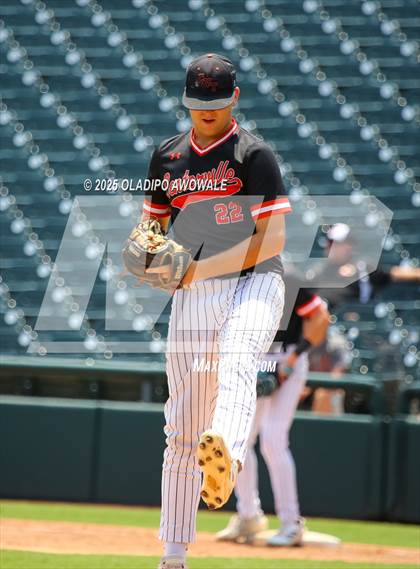 Thumbnail 2 in New Home vs. Centerville (UIL Baseball 2A D1 Final) photogallery.