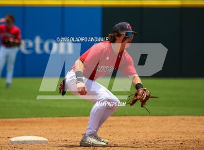 Thumbnail 2 in New Home vs. Centerville (UIL Baseball 2A D1 Final) photogallery.