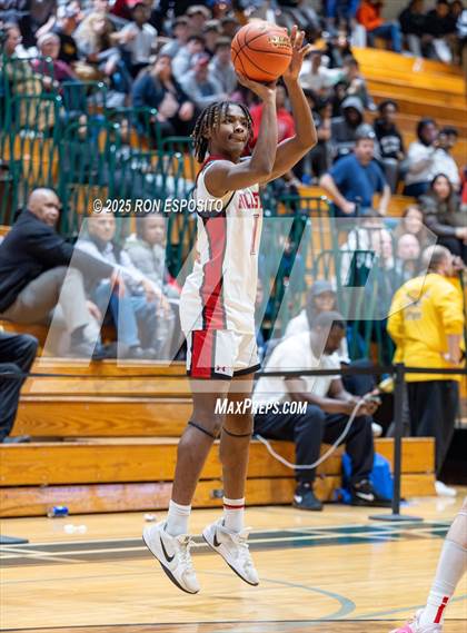 Thumbnail 2 in Half Hollow Hills East vs Smithtown East (NYSPHSAA Section XI Class AAA Semifinals) photogallery.