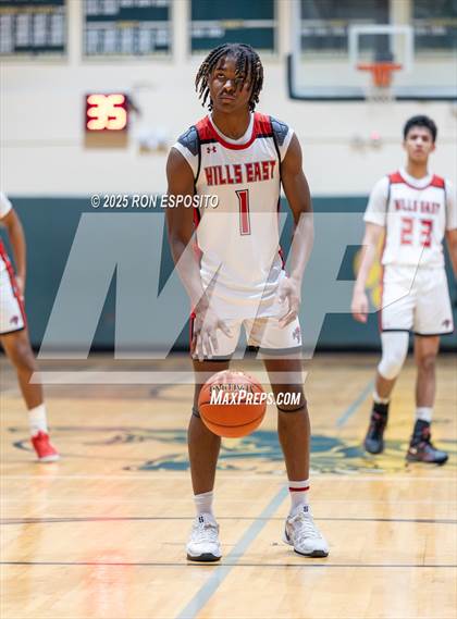 Thumbnail 1 in Half Hollow Hills East vs Smithtown East (NYSPHSAA Section XI Class AAA Semifinals) photogallery.