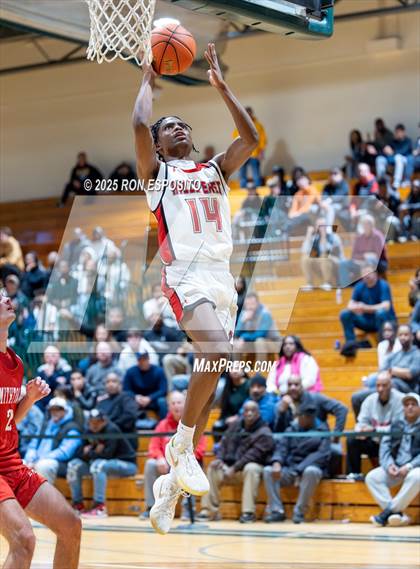 Thumbnail 3 in Half Hollow Hills East vs Smithtown East (NYSPHSAA Section XI Class AAA Semifinals) photogallery.