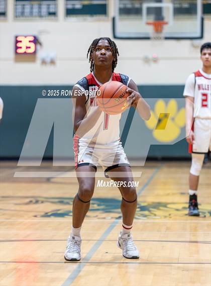 Thumbnail 2 in Half Hollow Hills East vs Smithtown East (NYSPHSAA Section XI Class AAA Semifinals) photogallery.