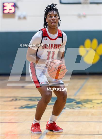 Thumbnail 3 in Half Hollow Hills East vs Smithtown East (NYSPHSAA Section XI Class AAA Semifinals) photogallery.