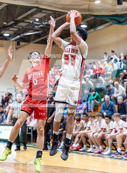 Thumbnail 1 in Half Hollow Hills East vs Smithtown East (NYSPHSAA Section XI Class AAA Semifinals) photogallery.