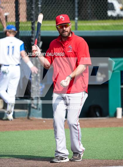 Thumbnail 2 in Regis Jesuit vs Broomfield (CHSAA 5A 3rd Round Consolation) photogallery.